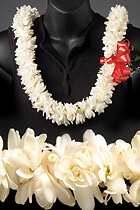 Deluxe Tuberose Lei Greeting at the Airport in Hawaii