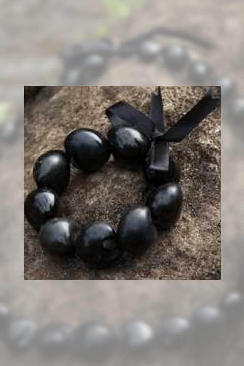 Kukui Nut Bracelet Lei Greeting